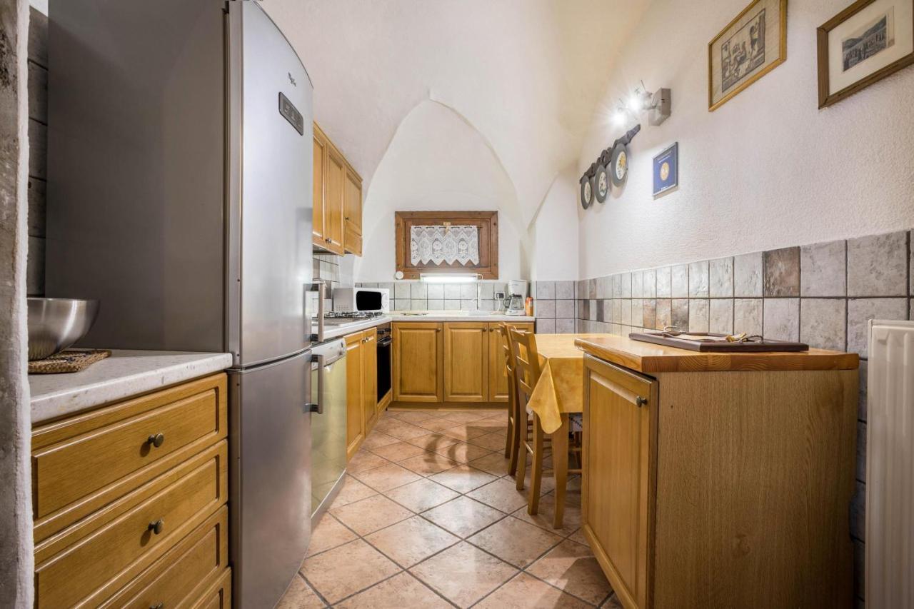 Appartamento Jasmine Molina di Ledro Exterior photo